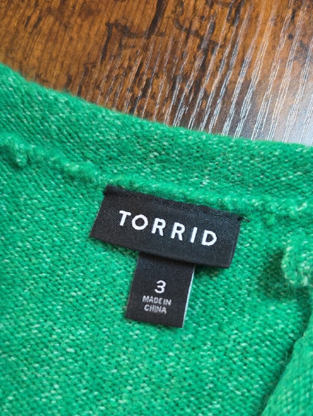 TORRID | Boxy Kelly Green Ruffle Short Puff Sleeve Split Neck Sweater Top | 3X - Picture 3 of 9